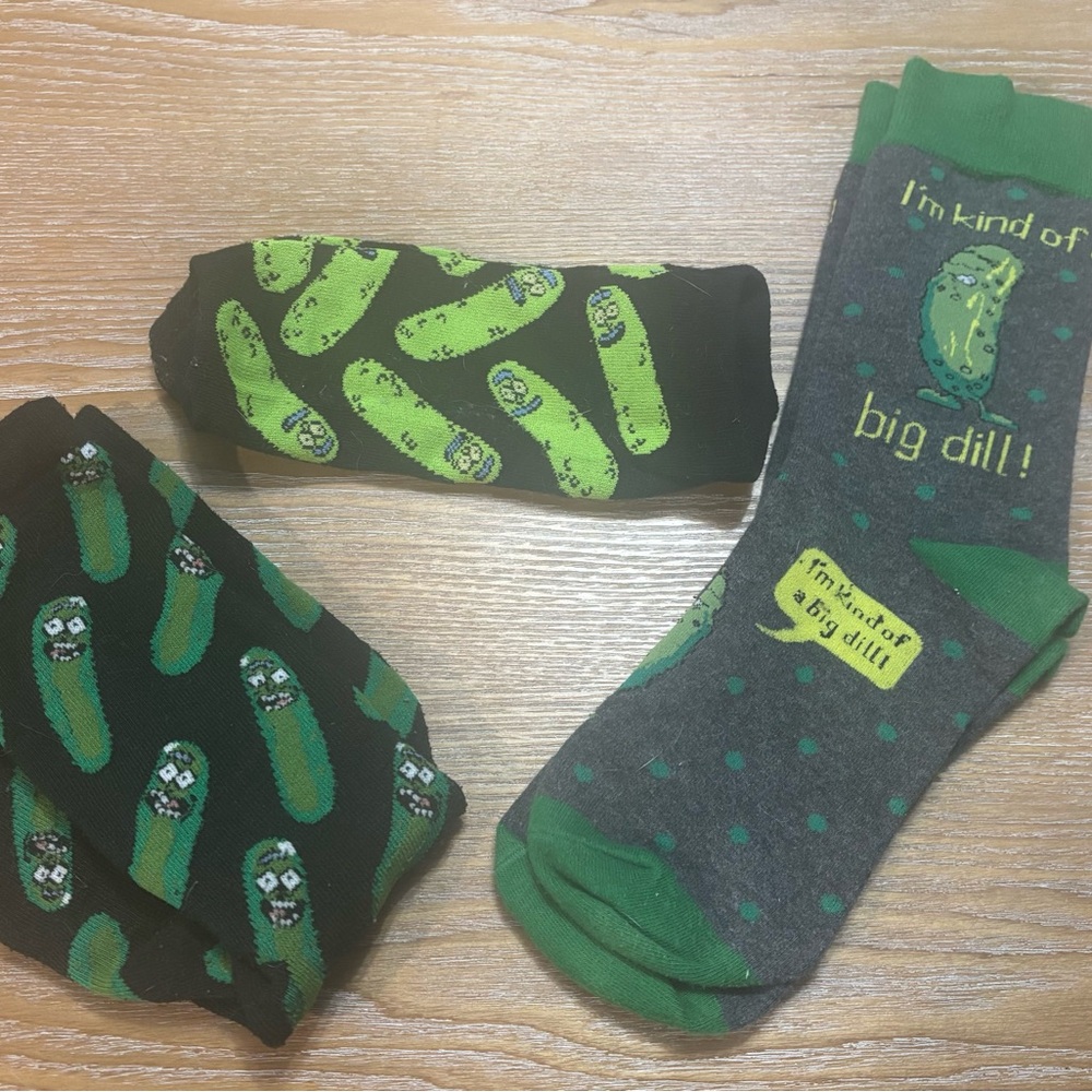 Pickle-Themed Green and Black Socks Set